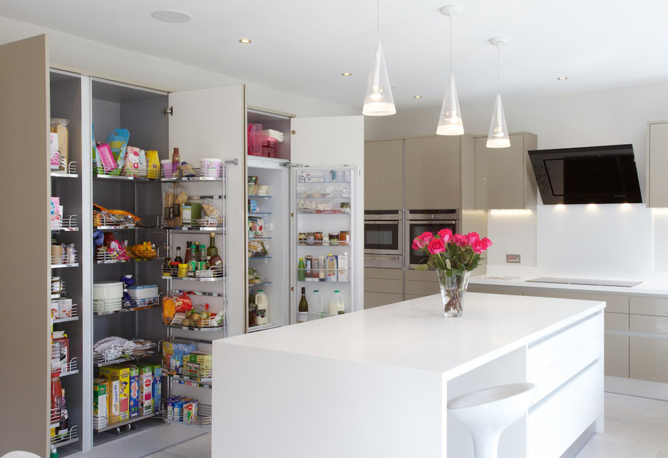 luxury-contemporary-kitchen-larder