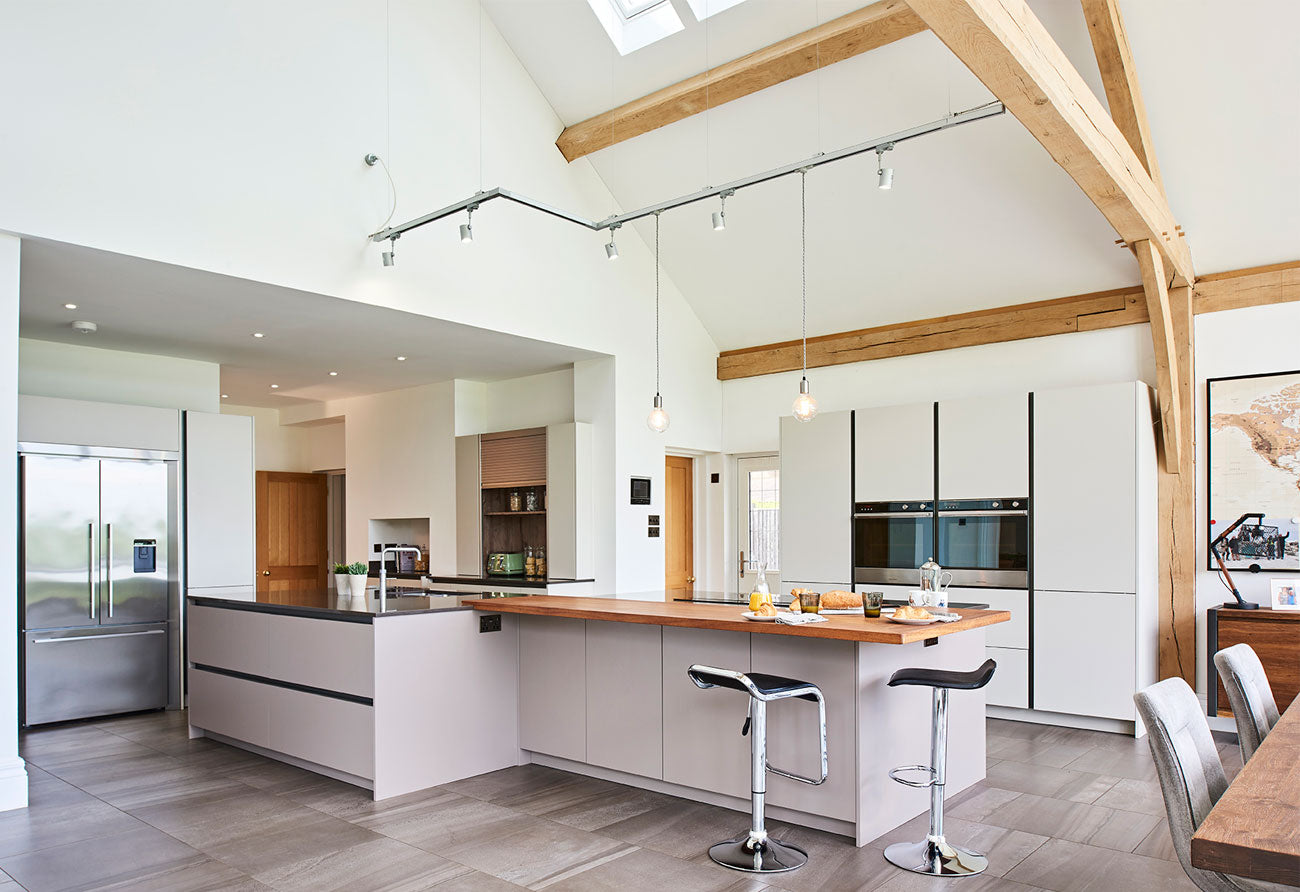 Handleless modern kitchen in St Albans