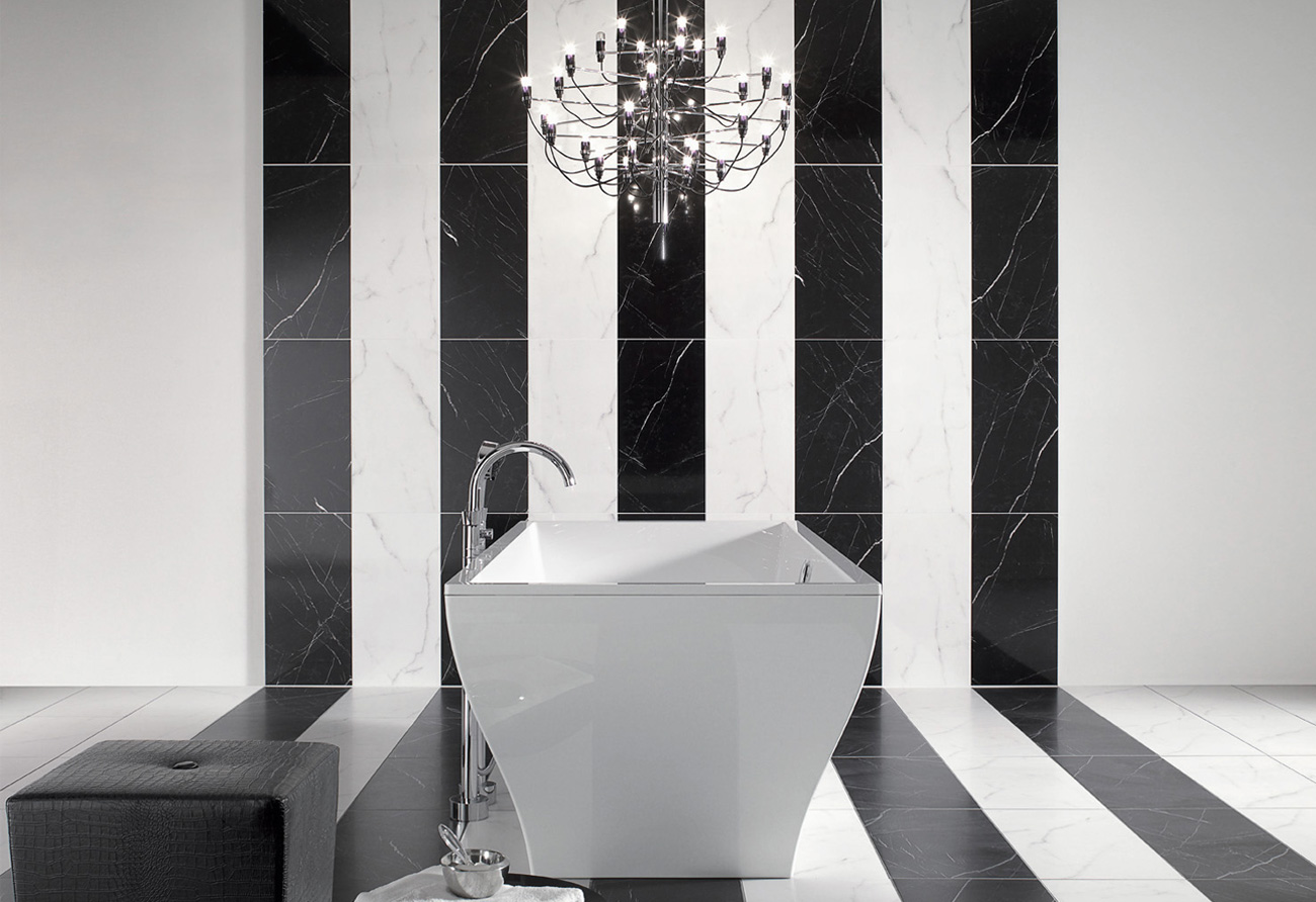 Black & White Bathrooms
