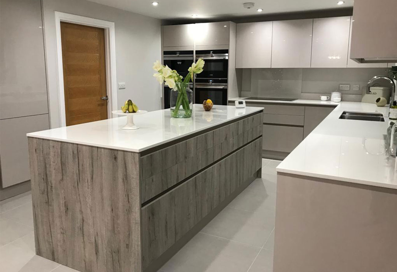2019-kitchen-trends-two-tone
